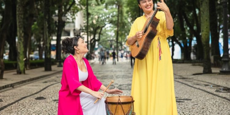 Paradigma terá show de lançamento do projeto A Menina, a Mulher e a Anciã