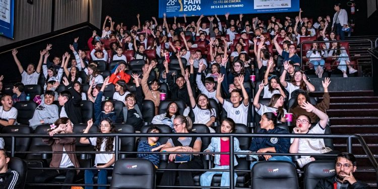 Mostra infantojuvenil do FAM exibe 10 filmes para 1.300 crianças