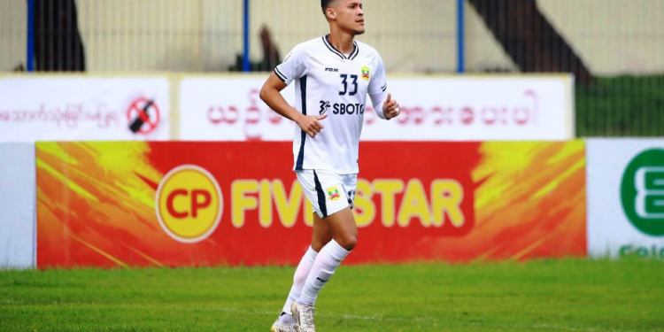 Avaiano de arquibancada, atacante Matheus Souza faz sucesso no futebol asiático