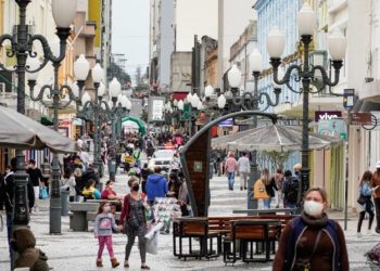 Intenção de consumo recua pelo quarto mês consecutivo em SC
