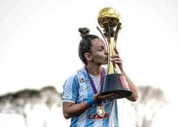 Catarinense Kelly Becker é campeã estadualdo pará com o Paysandu