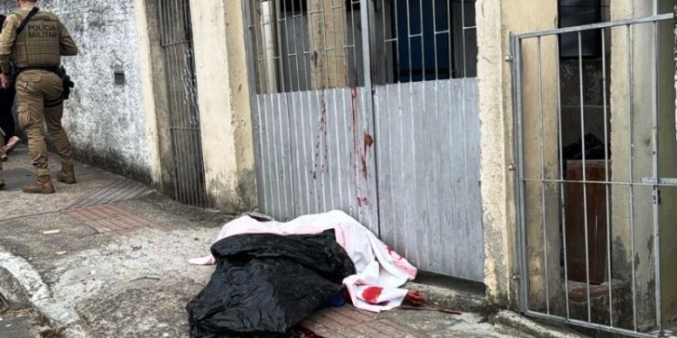 Briga de vizinhos termina com homem morto a tiros em Florianópolis