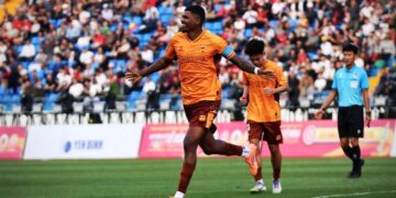 Volante Khevin Fraga retorna a Florianópolis para tratar joelho e mira volta aos gramados