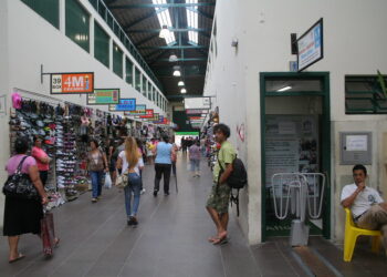 Comércio catarinense começa o ano com crescimento de 4%, aponta IBGE