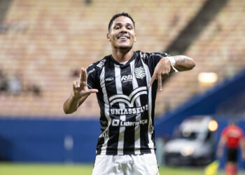 Talismã do Figueirense, Lucas Alves se destaca na temporada pelo  Alvinegro