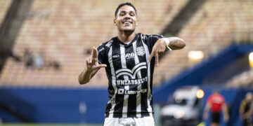 Talismã do Figueirense, Lucas Alves se destaca na temporada pelo  Alvinegro