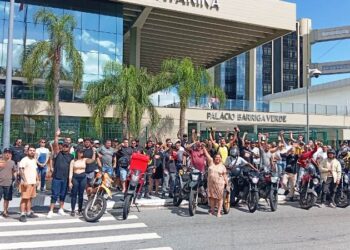 Motoristas de aplicativo protestam na Alesc contra o PL 152: “só atende as empresas”