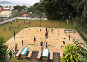 Novo espaço conta com oficinas esportivas, culturais e educacionais no contraturno escolar