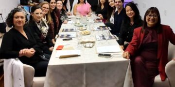 Experiências de networking fortalecem conexões entre empresários em Florianópolis