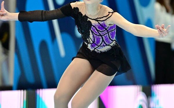 Patinadora de SC disputa classificatória da Taça do Mundo na Alemanha