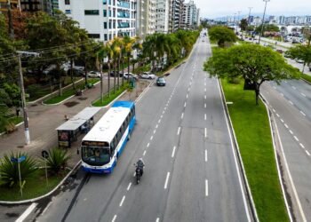 Fim do pagamento em dinheiro deixou trajetos de ônibus mais rápidos em Florianópolis