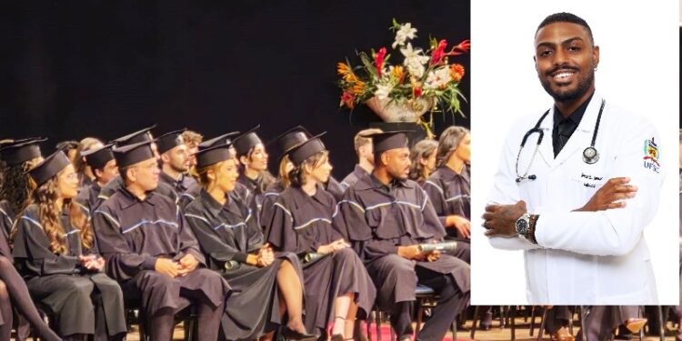 Jovem negro que desenvolveu método de estudos conclui curso de Medicina na UFSC