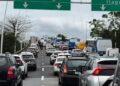 Atendimento a pedestre sobre a Ponte provoca mais um caos no trânsito em Florianópolis